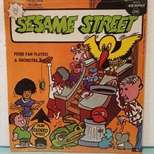 VTG 45 rpm Record Peter Pan Sesame Street THAT IS WHAT WE LEARN IN SCHOOL